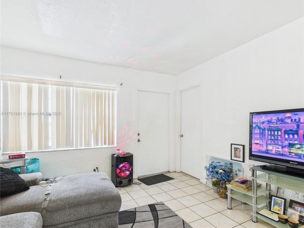 3000 NW 13th St, Fort Lauderdale FL 33311