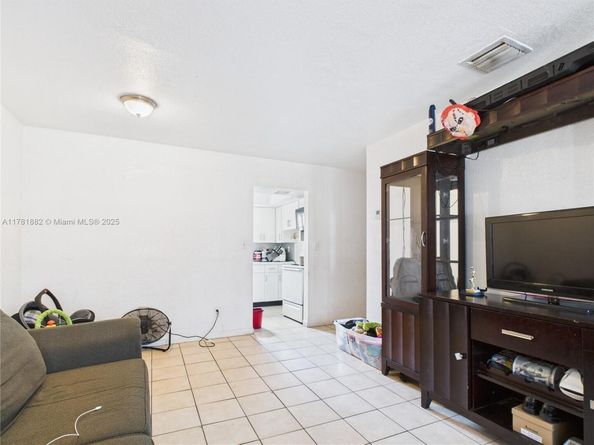 3000 NW 13th St, Fort Lauderdale FL 33311