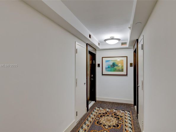 2851 NE 183rd St 817E, Aventura FL 33160