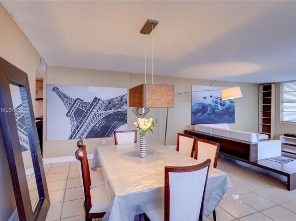 2851 NE 183rd St 817E, Aventura FL 33160