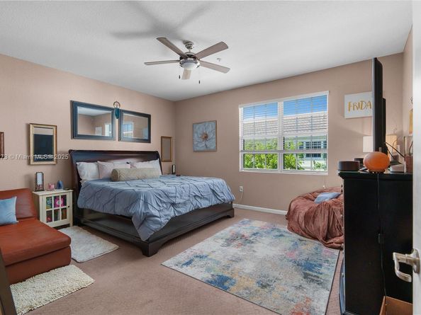 278 SW 7th Ct, Pompano Beach FL 33060