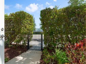 278 SW 7th Ct, Pompano Beach FL 33060