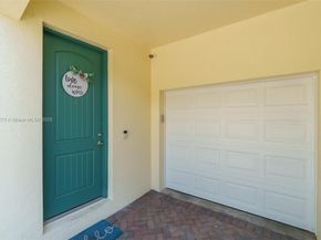 278 SW 7th Ct, Pompano Beach FL 33060