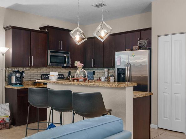 278 SW 7th Ct, Pompano Beach FL 33060
