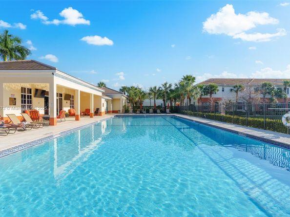 278 SW 7th Ct, Pompano Beach FL 33060
