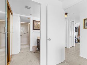 1000 Saint Charles Pl 319, Pembroke Pines FL 33026