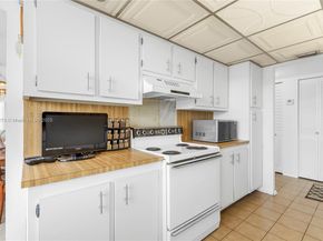 1000 Saint Charles Pl 319, Pembroke Pines FL 33026