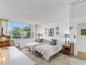 1000 Saint Charles Pl 319, Pembroke Pines FL 33026