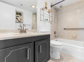 1000 Saint Charles Pl 319, Pembroke Pines FL 33026