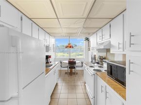 1000 Saint Charles Pl 319, Pembroke Pines FL 33026