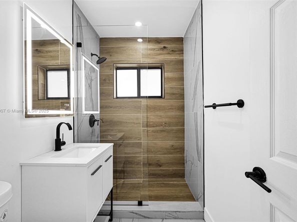 1918 Taft St, Hollywood FL 33020