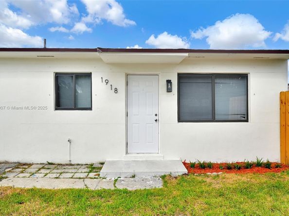1918 Taft St, Hollywood FL 33020