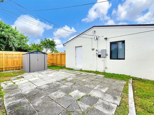 1918 Taft St, Hollywood FL 33020