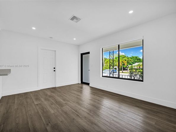 1918 Taft St, Hollywood FL 33020