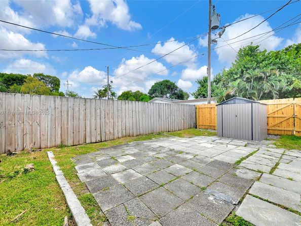 1918 Taft St, Hollywood FL 33020