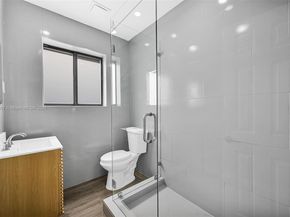 1918 Taft St, Hollywood FL 33020