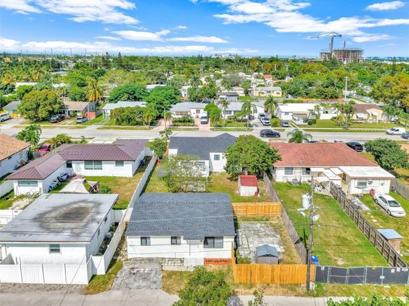 1918 Taft St, Hollywood FL 33020