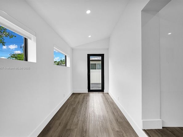 1918 Taft St, Hollywood FL 33020