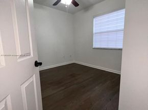 4123 NE 24th St, Homestead FL 33033