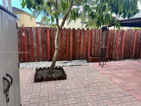 4123 NE 24th St, Homestead FL 33033