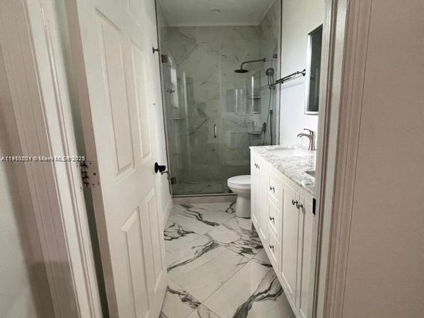 4123 NE 24th St, Homestead FL 33033