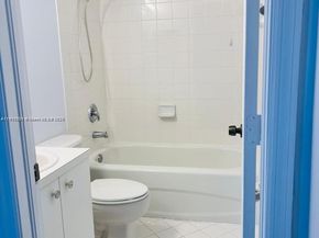 4123 NE 24th St, Homestead FL 33033