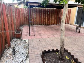 4123 NE 24th St, Homestead FL 33033