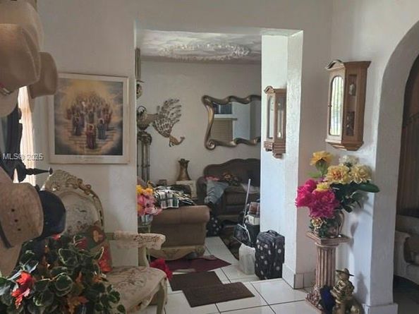 1853 NW 47th St, Miami FL 33142