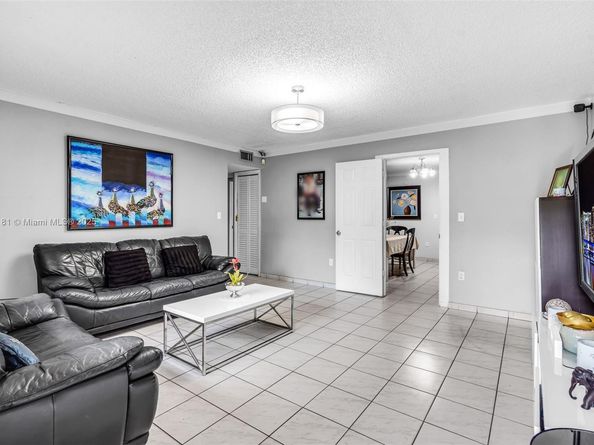 2368 SW 32nd Ave, Miami FL 33145