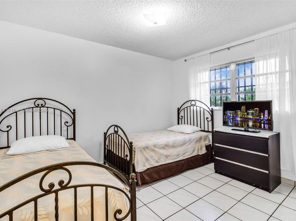 2368 SW 32nd Ave, Miami FL 33145