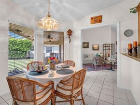 290 Landings Blvd, Weston FL 33327