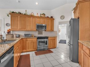 290 Landings Blvd, Weston FL 33327