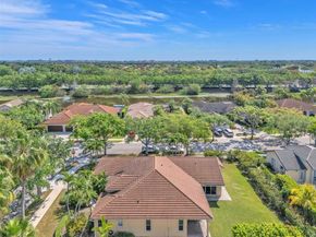 290 Landings Blvd, Weston FL 33327