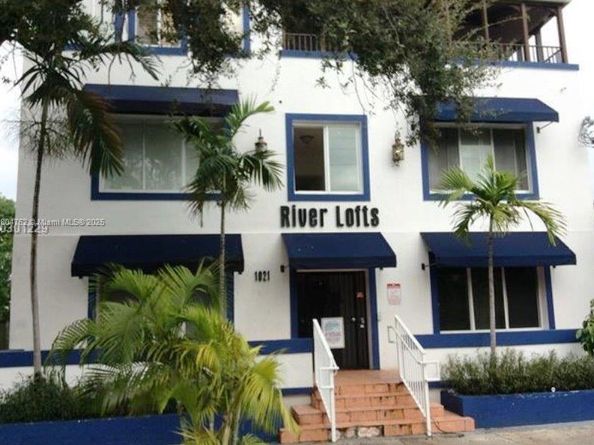 1021 NW 3rd St 106, Miami FL 33128