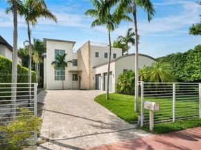 980 W 48th St, Miami Beach FL 33140