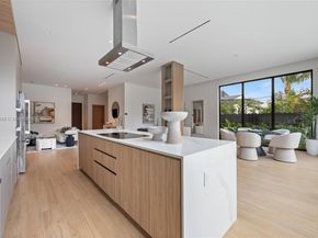 270 NE 46th St, Miami FL 33137