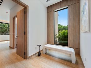 270 NE 46th St, Miami FL 33137