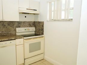 4215 N University Dr 301, Sunrise FL 33351