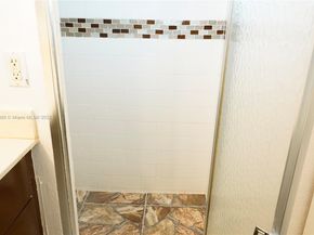 4215 N University Dr 301, Sunrise FL 33351