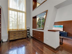 2775 NE 187th St 120, Aventura FL 33180