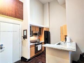 2775 NE 187th St 120, Aventura FL 33180