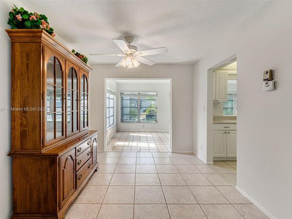 2970 NW 2nd Ave, Pompano Beach FL 33064