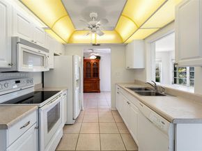 2970 NW 2nd Ave, Pompano Beach FL 33064