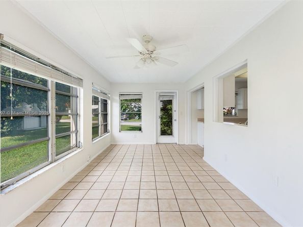 2970 NW 2nd Ave, Pompano Beach FL 33064