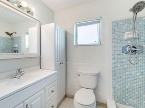 2970 NW 2nd Ave, Pompano Beach FL 33064