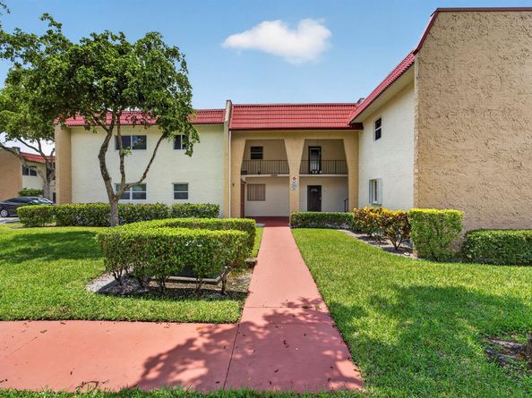 355 Lake Frances Drive, West Palm Beach FL 33411