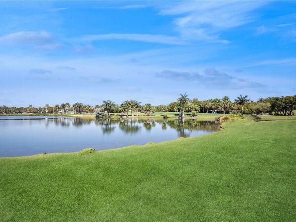 2001 Meridian Ave 512, Miami Beach FL 33139