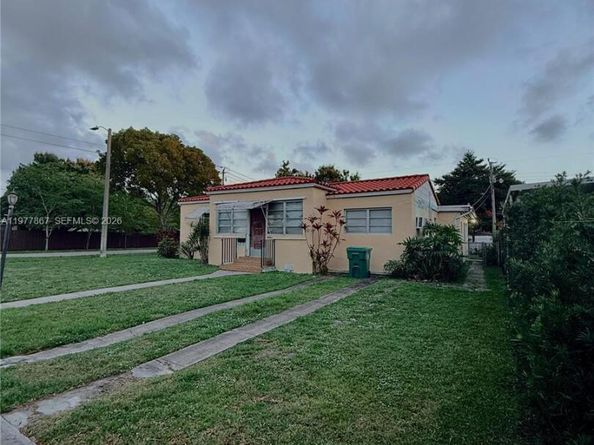 4400 SW 4th St, Miami FL 33134