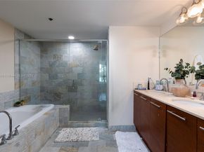 2681 N Flamingo Rd TH4S, Sunrise FL 33323