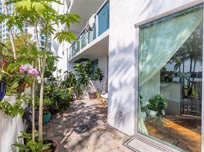 2681 N Flamingo Rd TH4S, Sunrise FL 33323